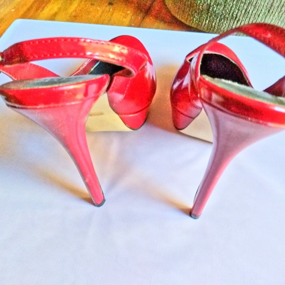 Red Heels - Picture 2 of 3